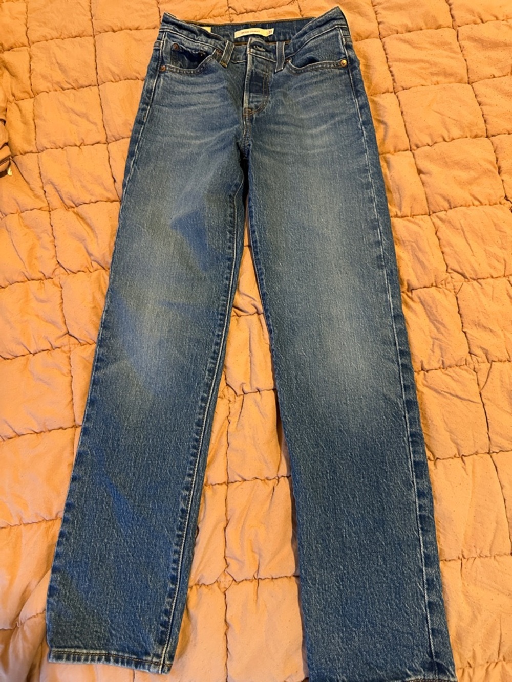 Levi's Women's Straight-Leg Jeans - Blue Wash